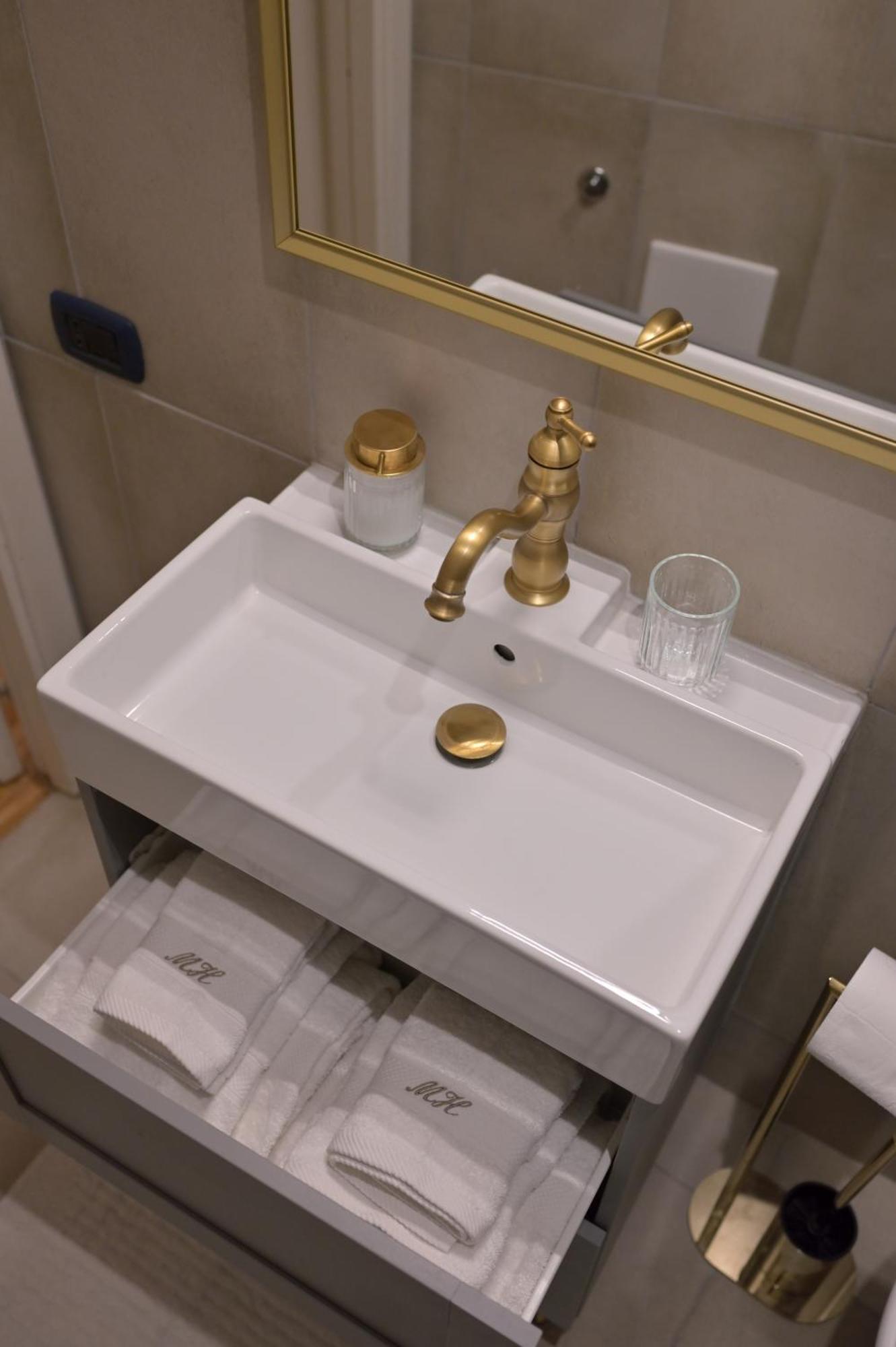 Mediterranea Home Napoli エクステリア 写真
